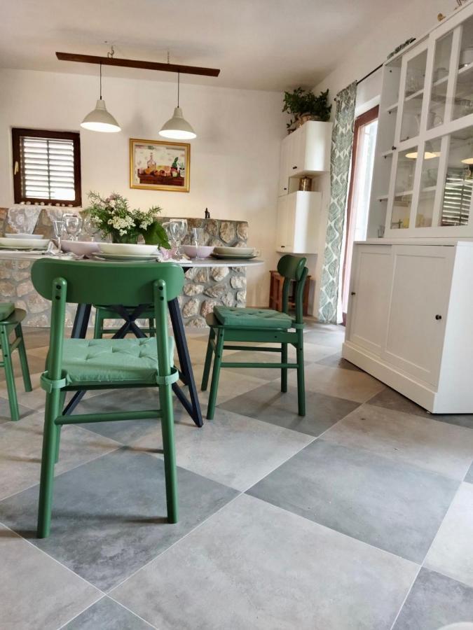 Holiday Home Bukovac Klimno Eksteriør billede